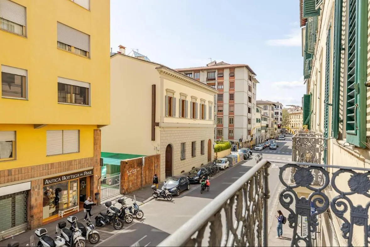 The Smart Choice Apartments Floransa